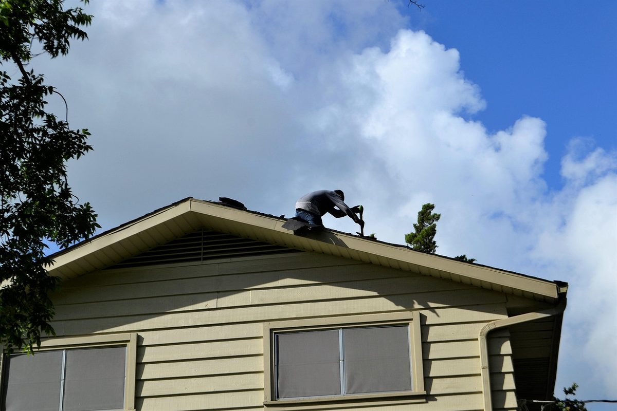 Professional commercial roofing installation with modern materials